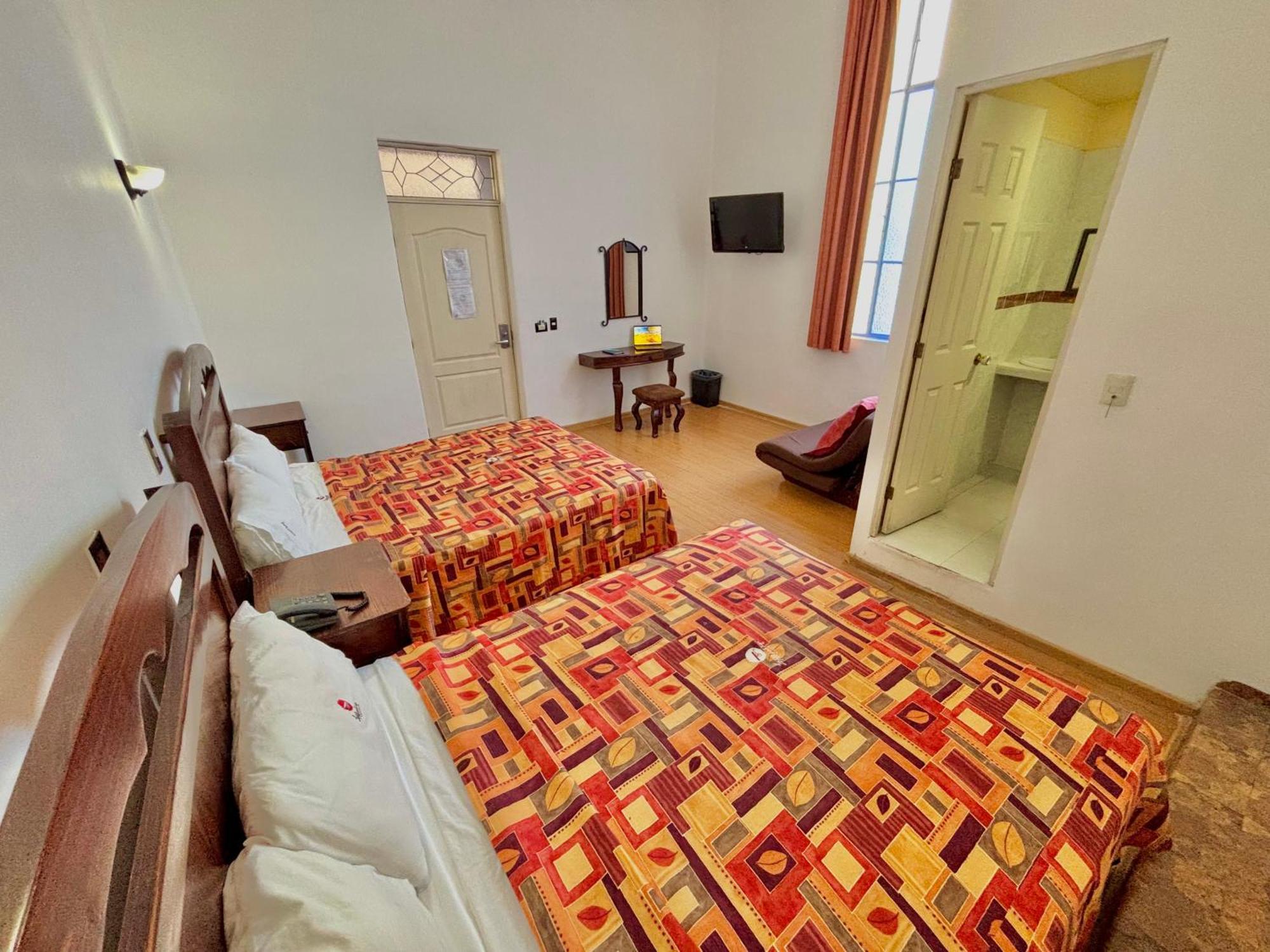 La Alhondiga Hotel